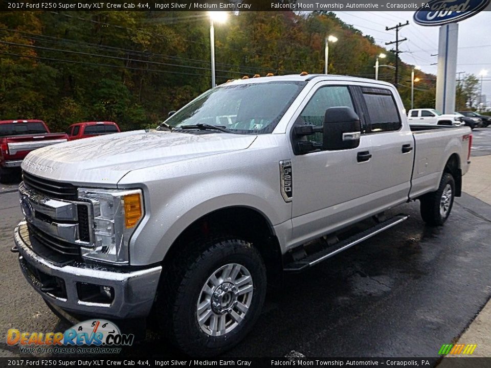 2017 Ford F250 Super Duty XLT Crew Cab 4x4 Ingot Silver / Medium Earth Gray Photo #7