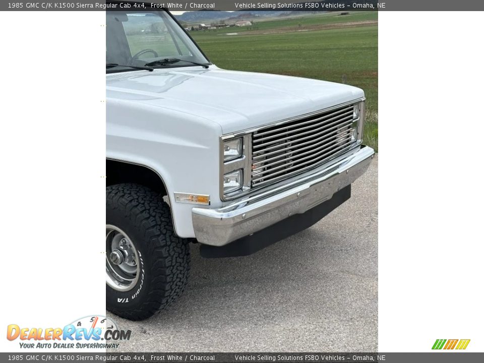 1985 GMC C/K K1500 Sierra Regular Cab 4x4 Frost White / Charcoal Photo #18