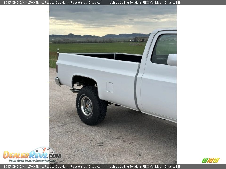 1985 GMC C/K K1500 Sierra Regular Cab 4x4 Frost White / Charcoal Photo #20