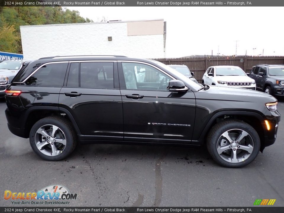 2024 Jeep Grand Cherokee 4XE Rocky Mountain Pearl / Global Black Photo #7