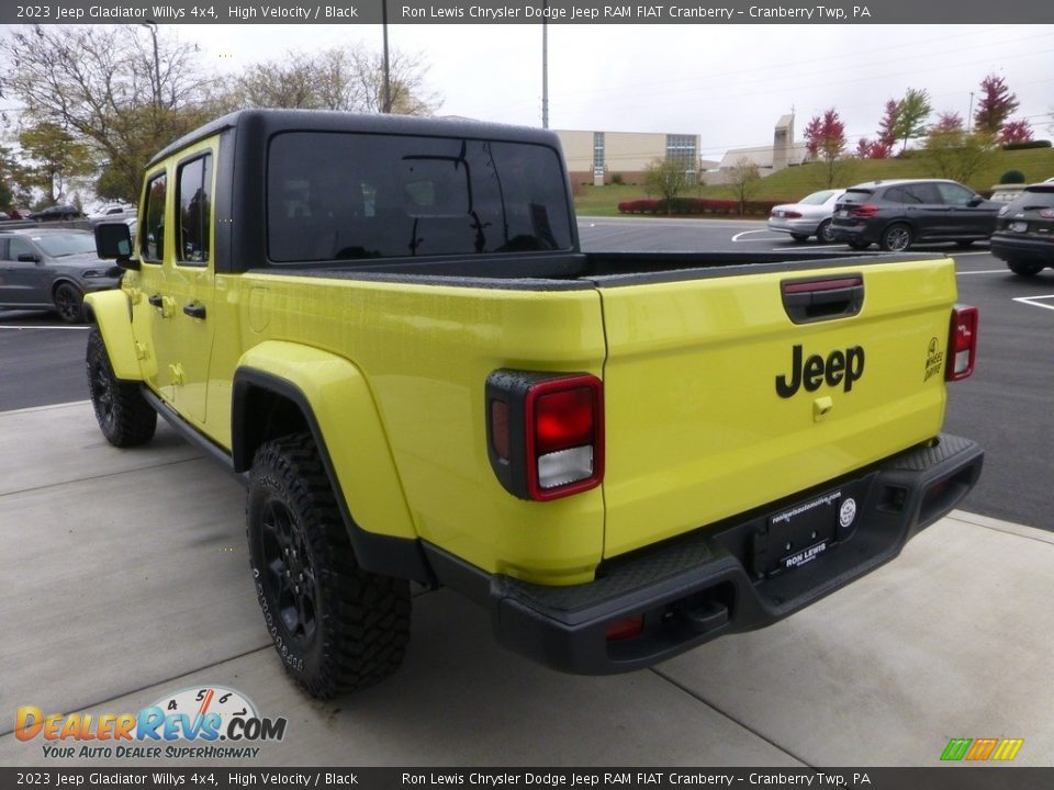 2023 Jeep Gladiator Willys 4x4 High Velocity / Black Photo #2