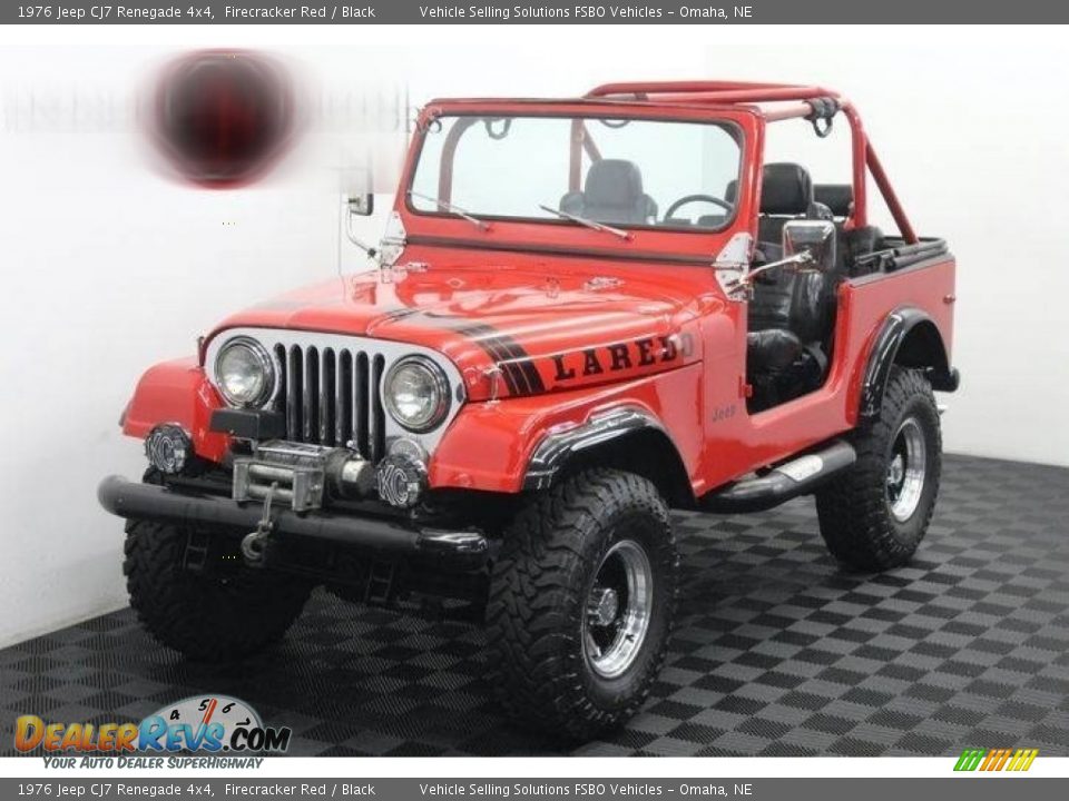 Front 3/4 View of 1976 Jeep CJ7 Renegade 4x4 Photo #1