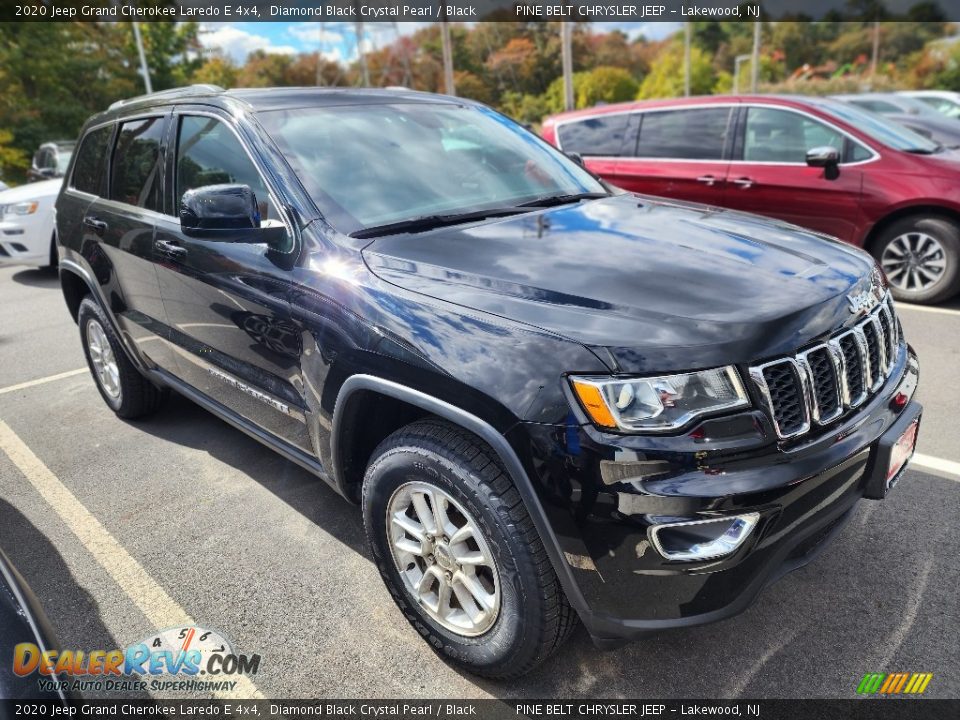 2020 Jeep Grand Cherokee Laredo E 4x4 Diamond Black Crystal Pearl / Black Photo #2