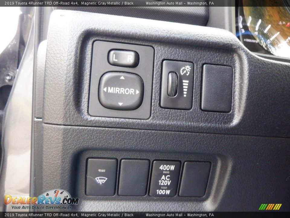 Controls of 2019 Toyota 4Runner TRD Off-Road 4x4 Photo #17