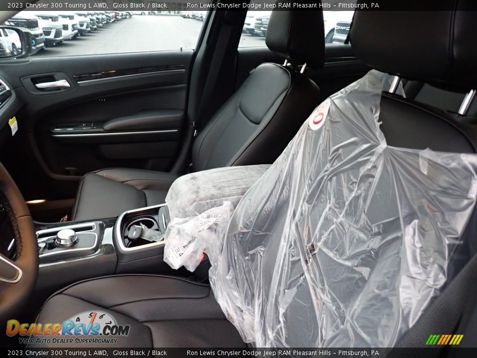 Front Seat of 2023 Chrysler 300 Touring L AWD Photo #11