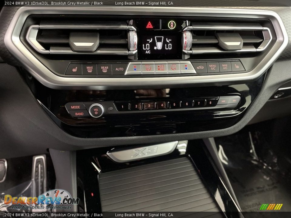 Controls of 2024 BMW X3 sDrive30i Photo #21