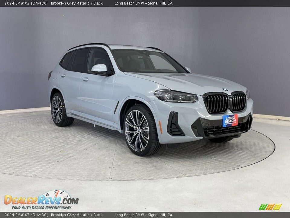 Front 3/4 View of 2024 BMW X3 sDrive30i Photo #27