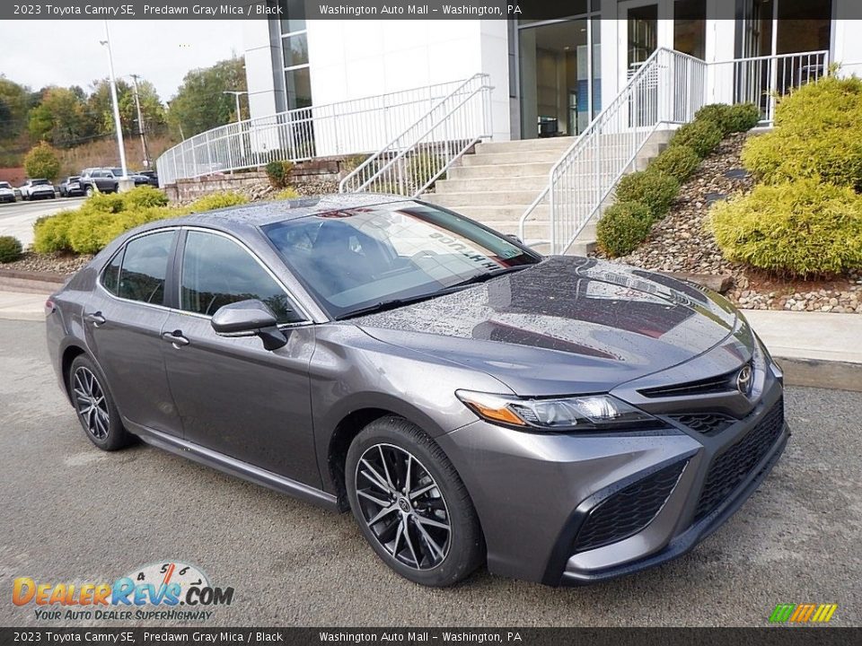 Front 3/4 View of 2023 Toyota Camry SE Photo #1