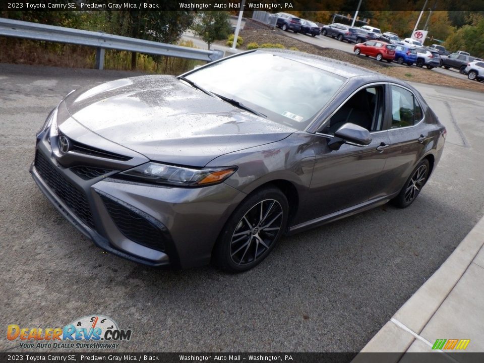 2023 Toyota Camry SE Predawn Gray Mica / Black Photo #5