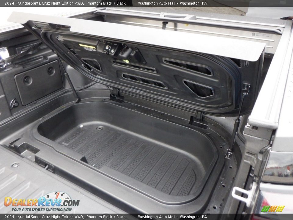 2024 Hyundai Santa Cruz Night Edition AWD Trunk Photo #9