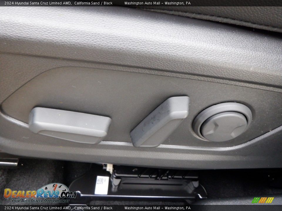 Front Seat of 2024 Hyundai Santa Cruz Limited AWD Photo #15