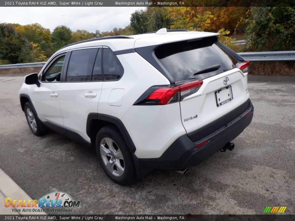 2021 Toyota RAV4 XLE AWD Super White / Light Gray Photo #7