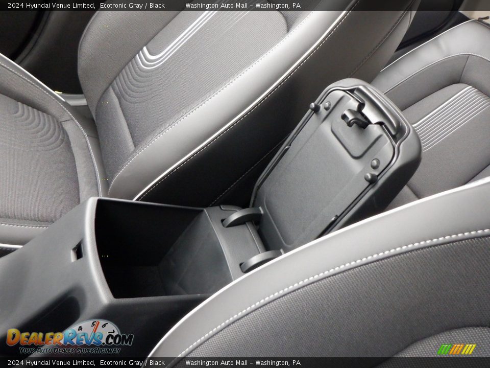 2024 Hyundai Venue Limited Ecotronic Gray / Black Photo #25