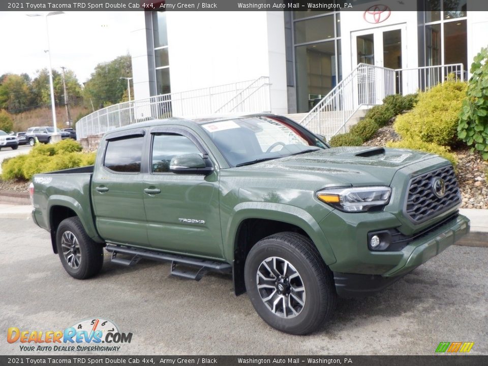 Front 3/4 View of 2021 Toyota Tacoma TRD Sport Double Cab 4x4 Photo #1