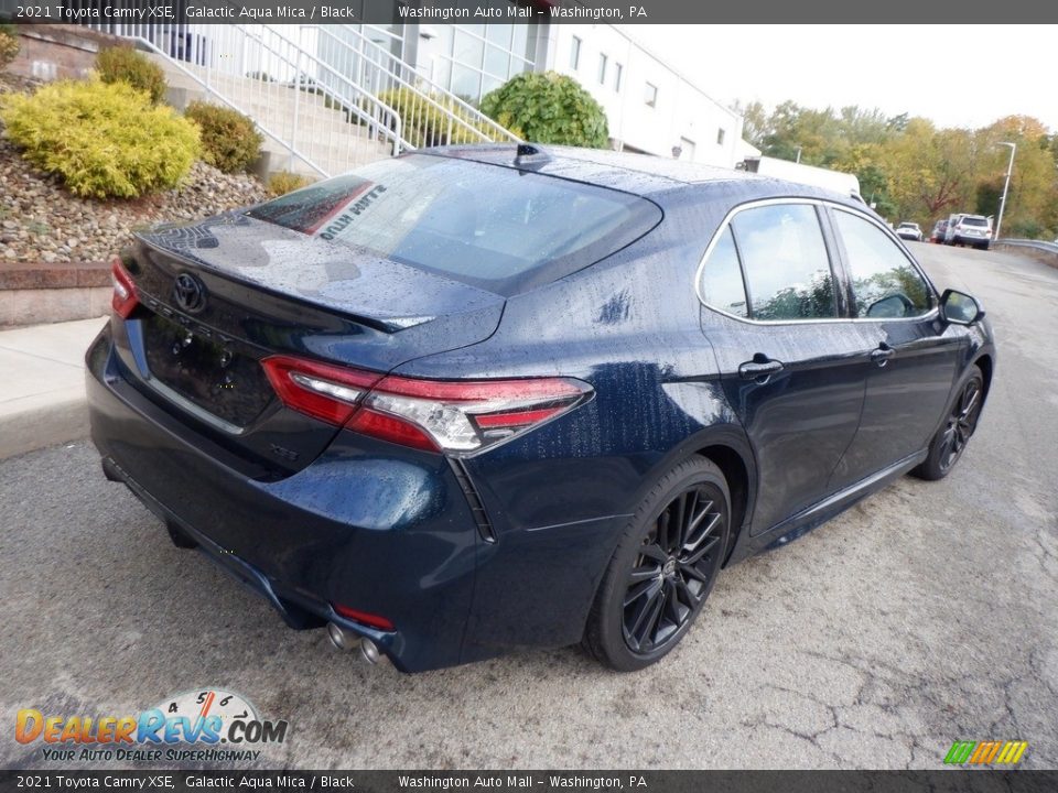 2021 Toyota Camry XSE Galactic Aqua Mica / Black Photo #10