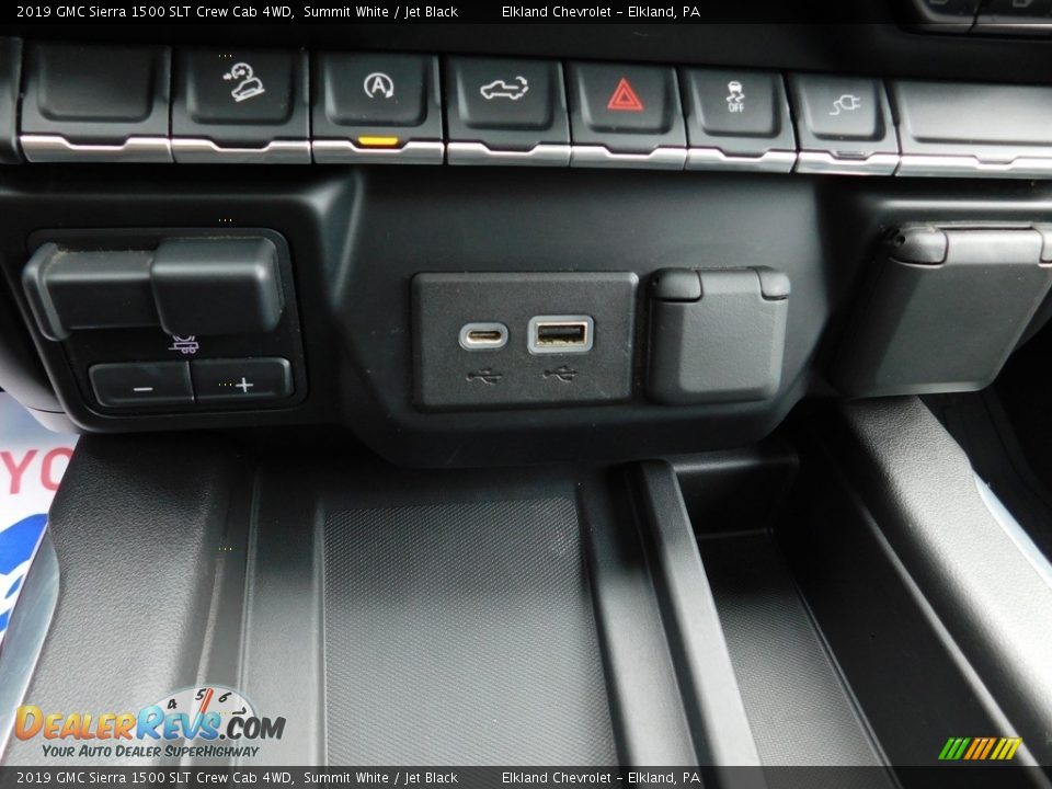 Controls of 2019 GMC Sierra 1500 SLT Crew Cab 4WD Photo #35