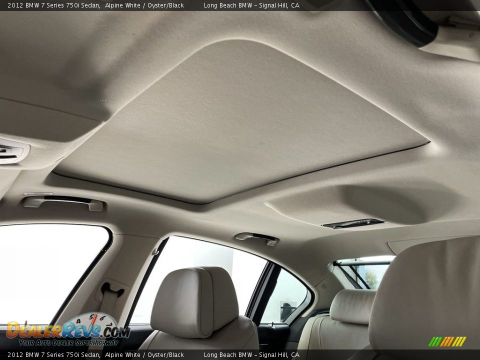 Sunroof of 2012 BMW 7 Series 750i Sedan Photo #30