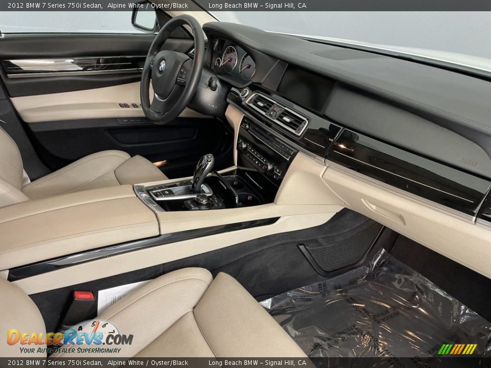 Dashboard of 2012 BMW 7 Series 750i Sedan Photo #32