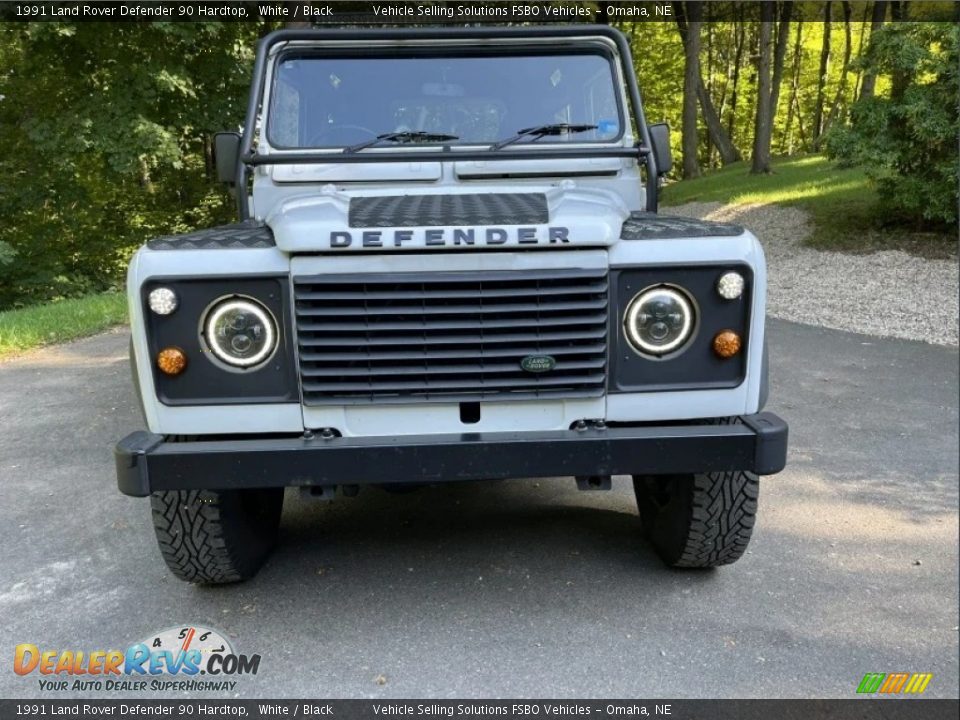 1991 Land Rover Defender 90 Hardtop White / Black Photo #2