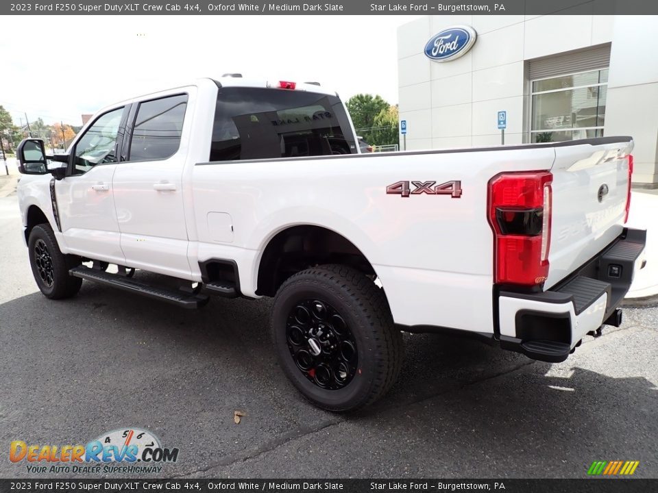 Oxford White 2023 Ford F250 Super Duty XLT Crew Cab 4x4 Photo #3