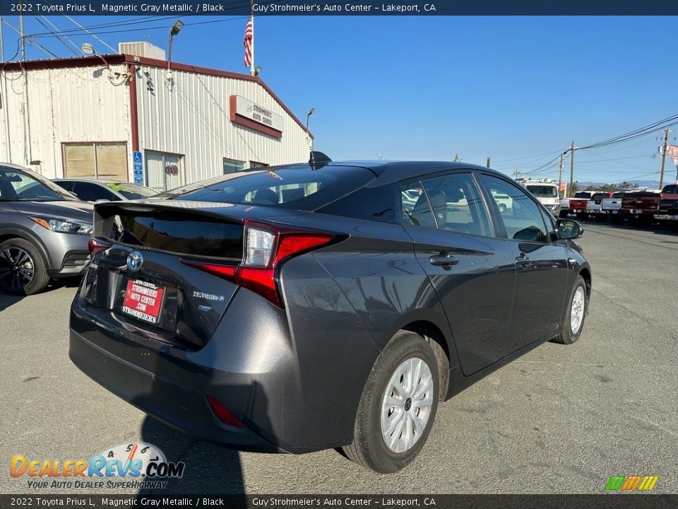 2022 Toyota Prius L Magnetic Gray Metallic / Black Photo #6