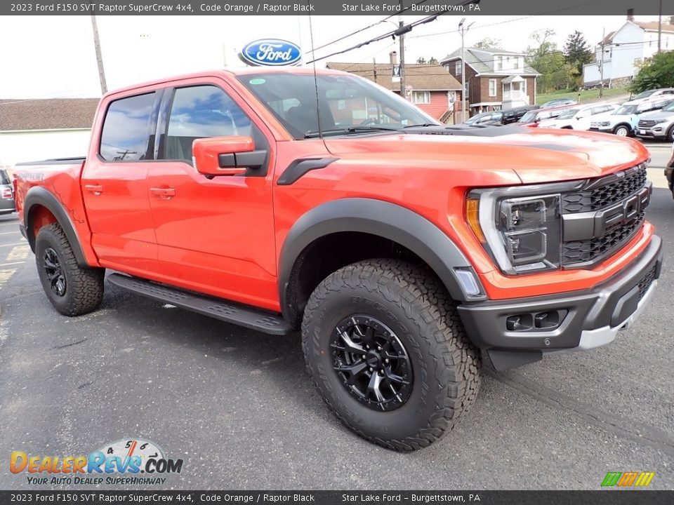 Front 3/4 View of 2023 Ford F150 SVT Raptor SuperCrew 4x4 Photo #8