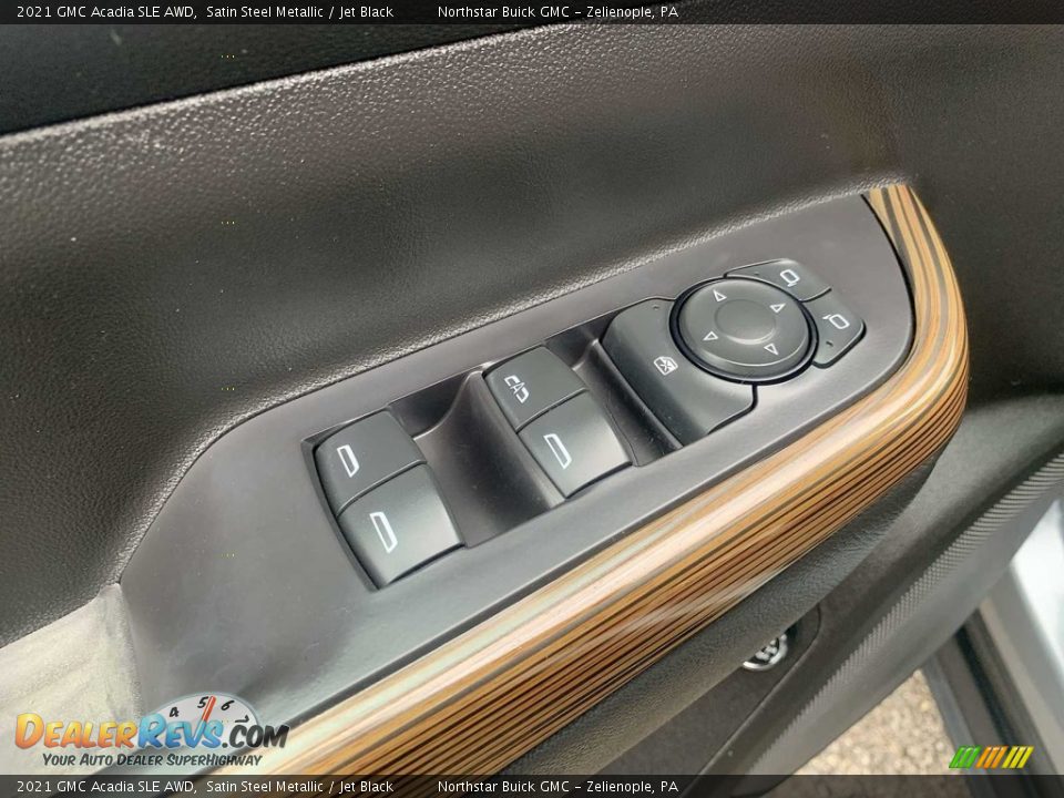 Controls of 2021 GMC Acadia SLE AWD Photo #17