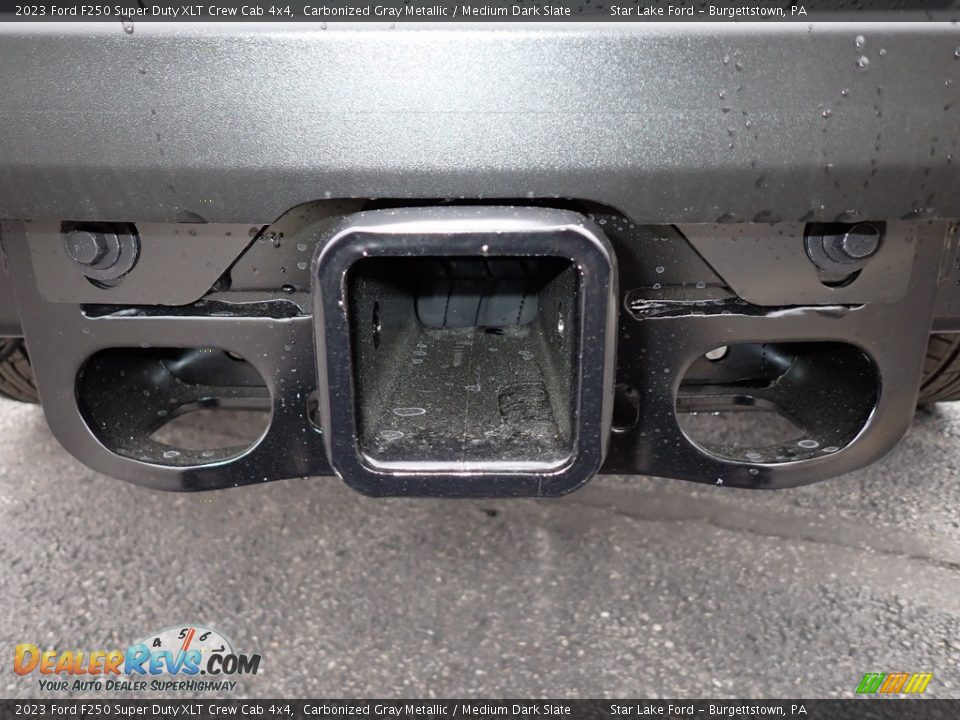 2023 Ford F250 Super Duty XLT Crew Cab 4x4 Carbonized Gray Metallic / Medium Dark Slate Photo #18