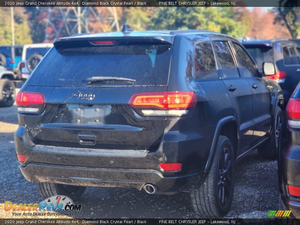 2020 Jeep Grand Cherokee Altitude 4x4 Diamond Black Crystal Pearl / Black Photo #6