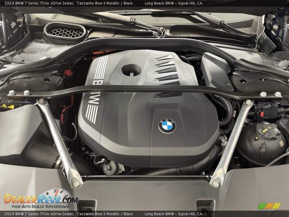 2024 BMW 7 Series 750e xDrive Sedan 3.0 Liter e TwinPower Turbocharged DOHC 24-Valve VVT Inline 6 Cylinder Gasoline/Electric Hybrid Engine Photo #9