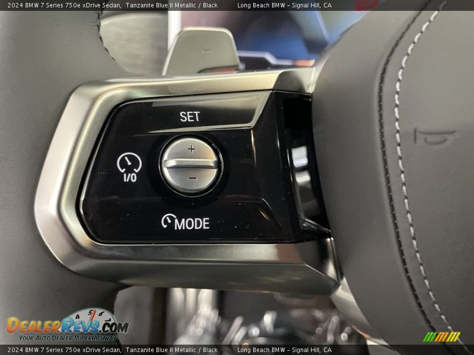 2024 BMW 7 Series 750e xDrive Sedan Steering Wheel Photo #15