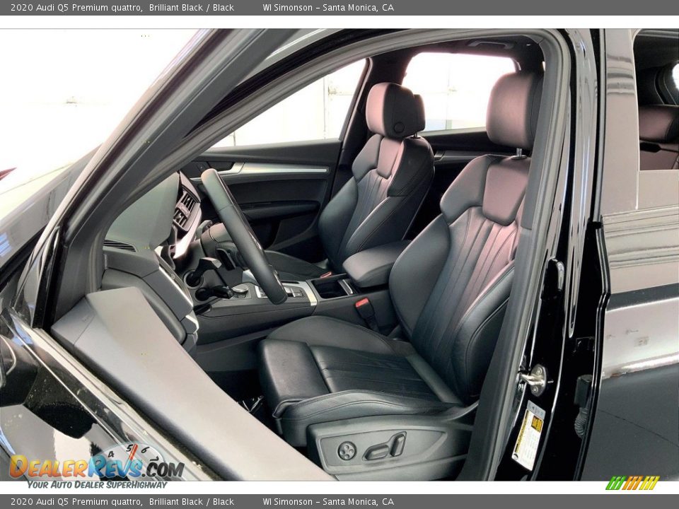 Front Seat of 2020 Audi Q5 Premium quattro Photo #18