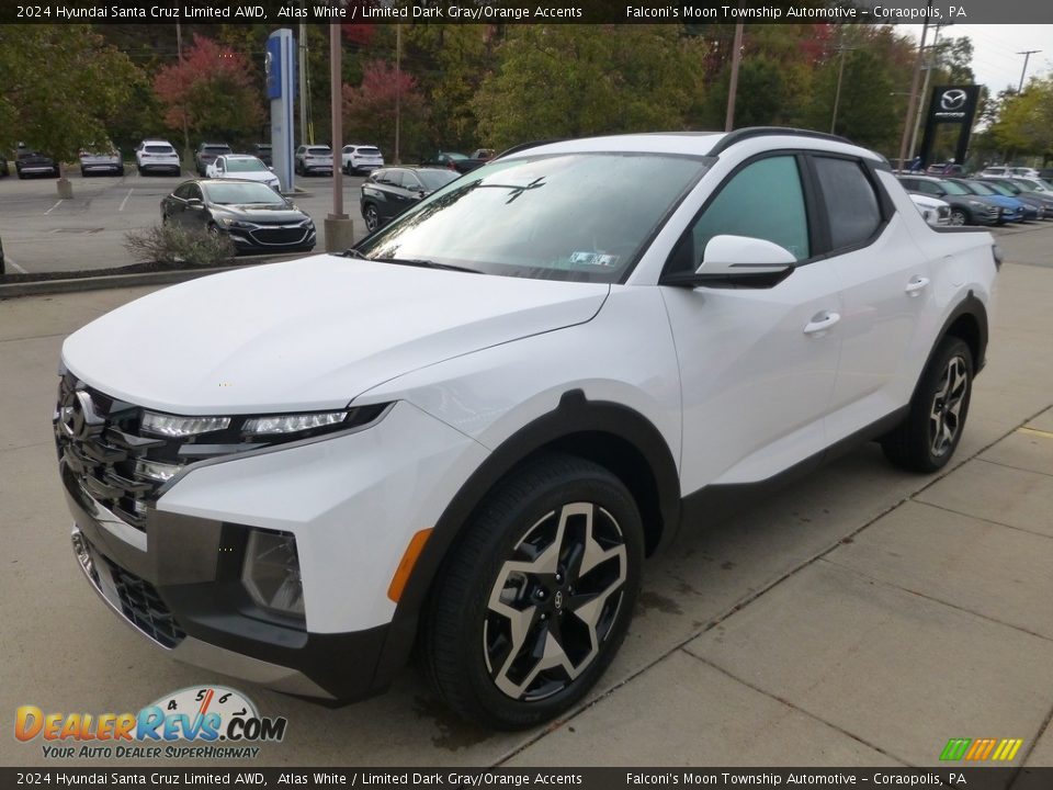 Front 3/4 View of 2024 Hyundai Santa Cruz Limited AWD Photo #7