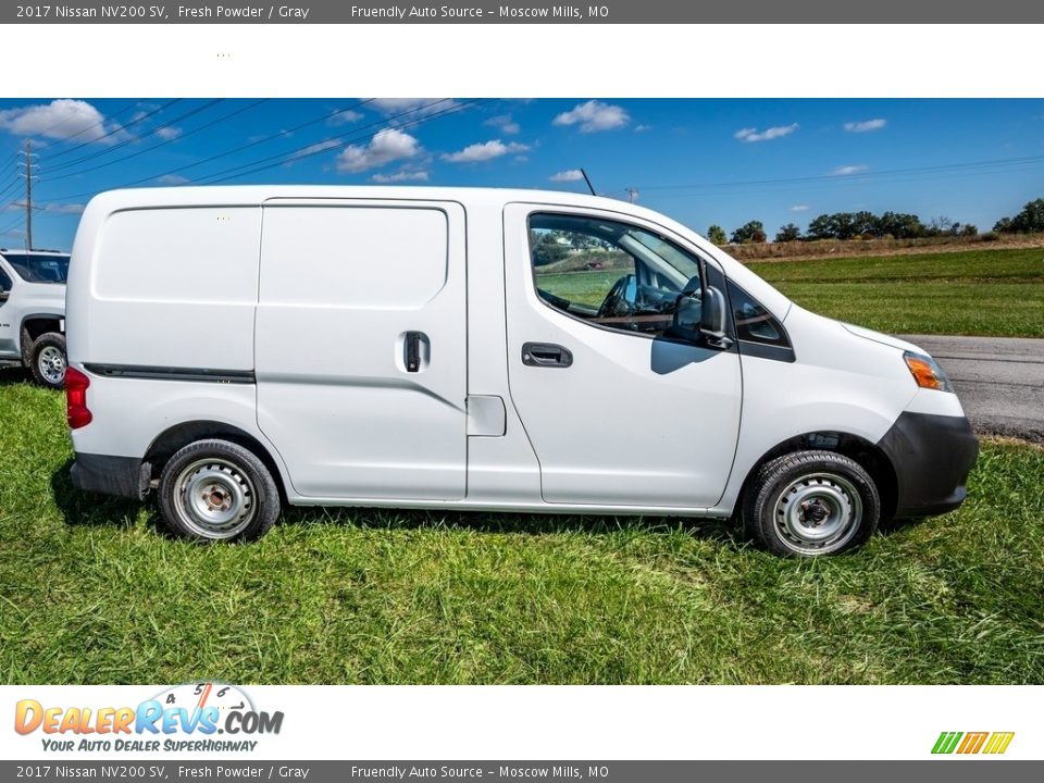 2017 Nissan NV200 SV Fresh Powder / Gray Photo #3