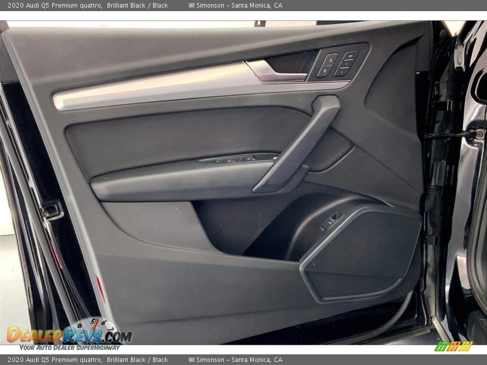 Door Panel of 2020 Audi Q5 Premium quattro Photo #26