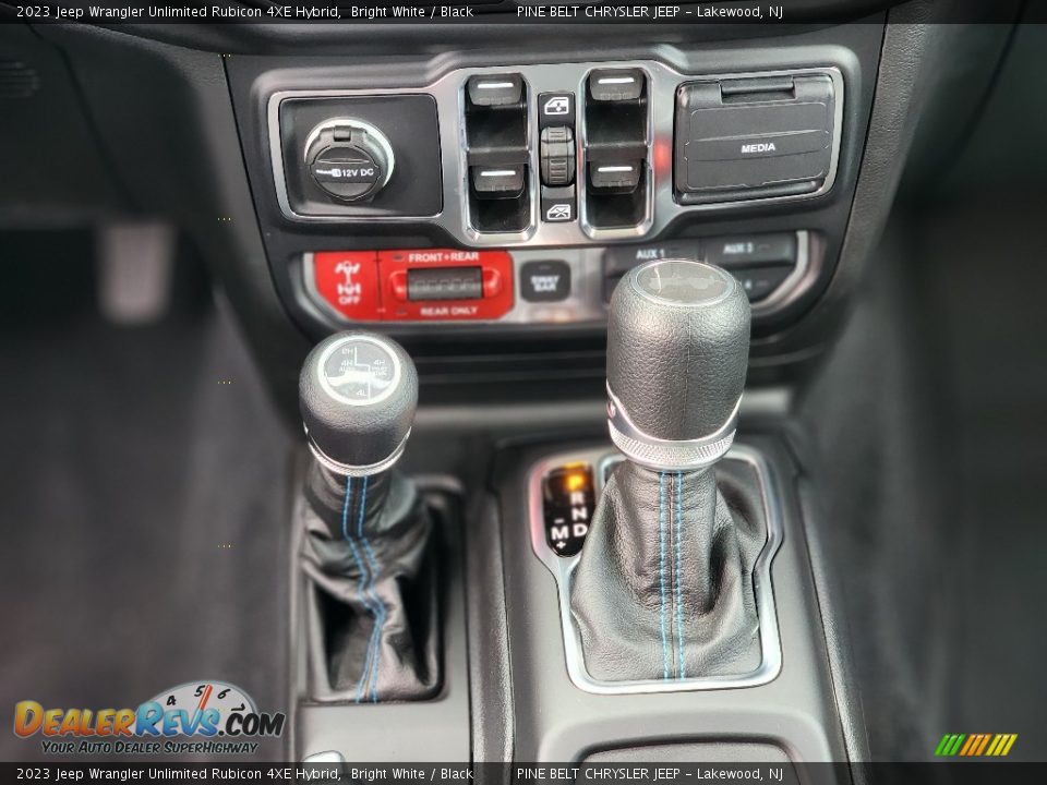 2023 Jeep Wrangler Unlimited Rubicon 4XE Hybrid Shifter Photo #12