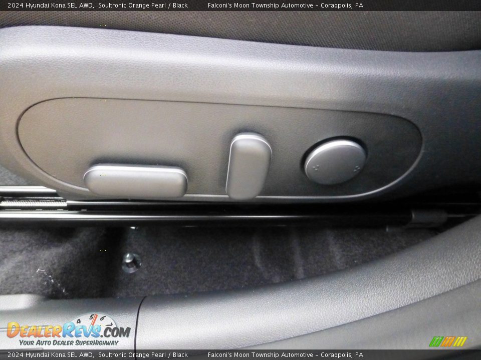 Front Seat of 2024 Hyundai Kona SEL AWD Photo #15