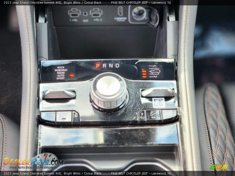 2023 Jeep Grand Cherokee Summit 4XE Shifter Photo #12