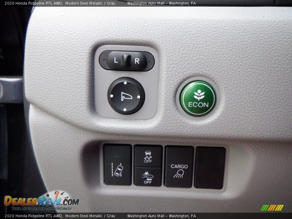 Controls of 2020 Honda Ridgeline RTL AWD Photo #16