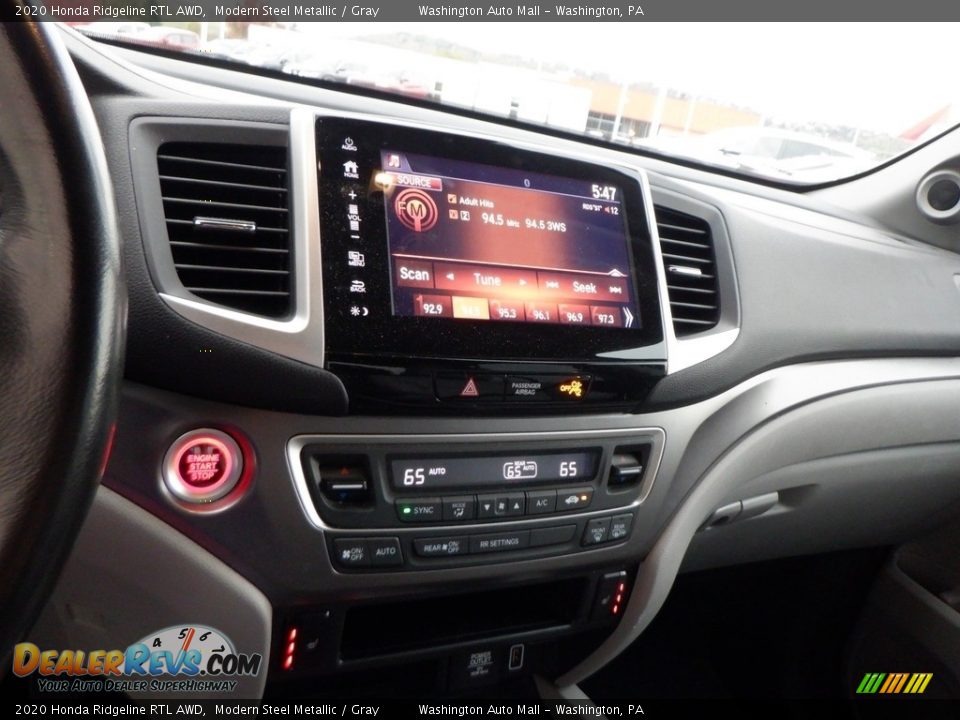 Controls of 2020 Honda Ridgeline RTL AWD Photo #19