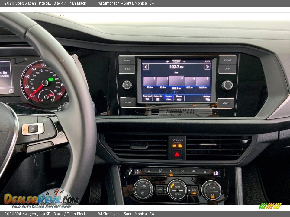 Controls of 2020 Volkswagen Jetta SE Photo #5