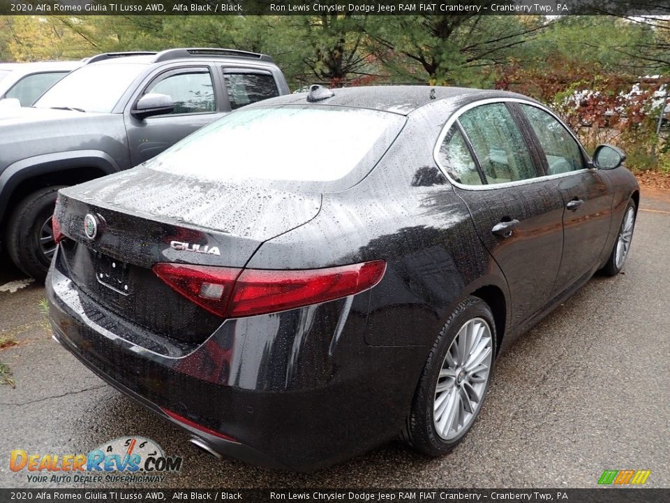 2020 Alfa Romeo Giulia TI Lusso AWD Alfa Black / Black Photo #4