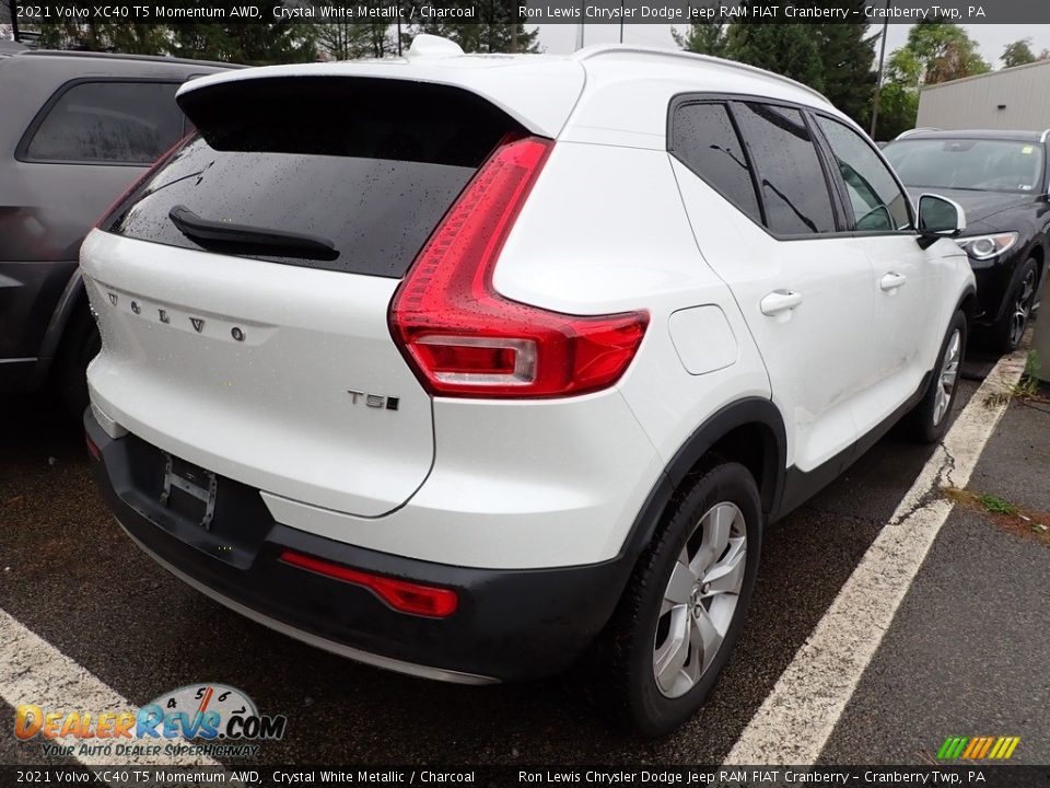 2021 Volvo XC40 T5 Momentum AWD Crystal White Metallic / Charcoal Photo #4