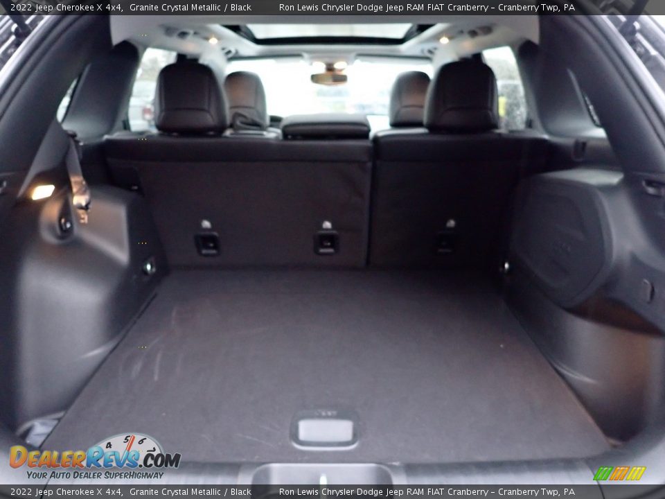 2022 Jeep Cherokee X 4x4 Trunk Photo #4