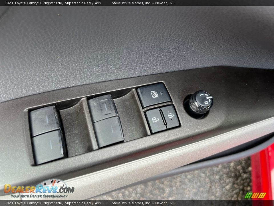 Door Panel of 2021 Toyota Camry SE Nightshade Photo #13