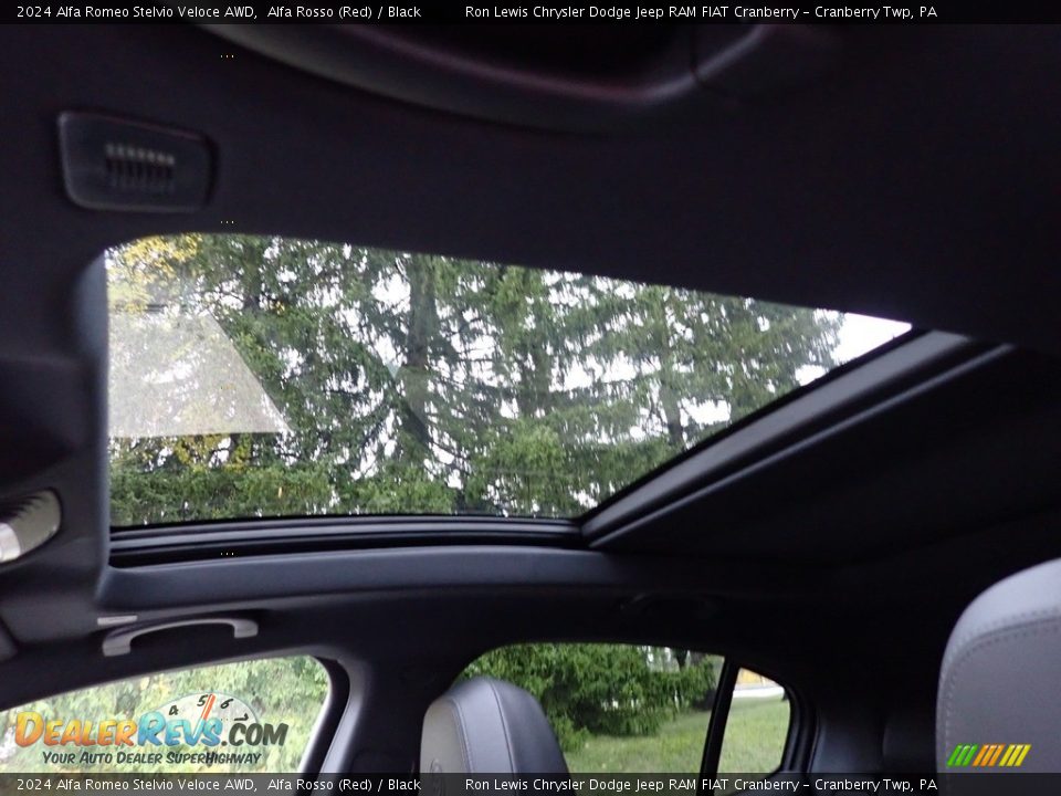 Sunroof of 2024 Alfa Romeo Stelvio Veloce AWD Photo #15