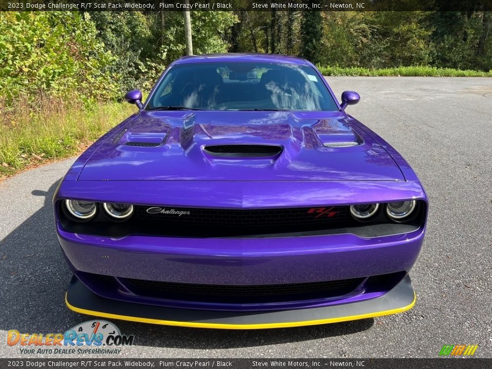 Plum Crazy Pearl 2023 Dodge Challenger R/T Scat Pack Widebody Photo #3