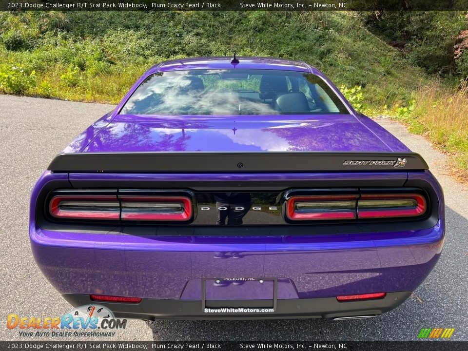 Plum Crazy Pearl 2023 Dodge Challenger R/T Scat Pack Widebody Photo #7