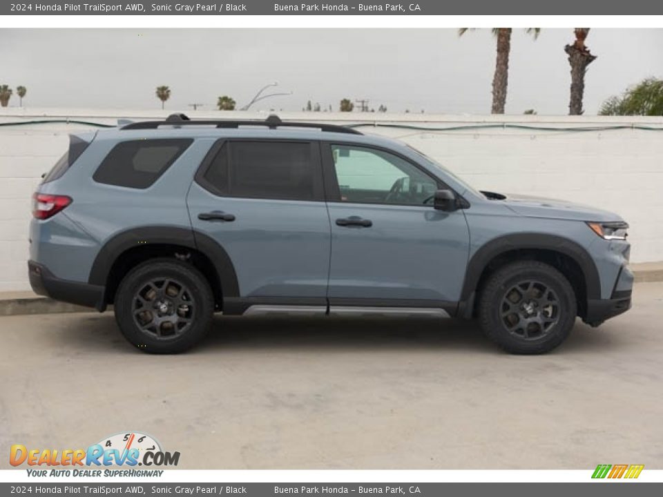 Sonic Gray Pearl 2024 Honda Pilot TrailSport AWD Photo #8