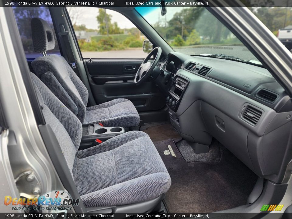 Front Seat of 1998 Honda CR-V EX 4WD Photo #11